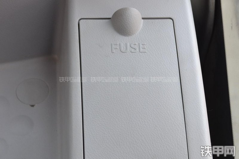 日立ZX330—3挖掘机局部