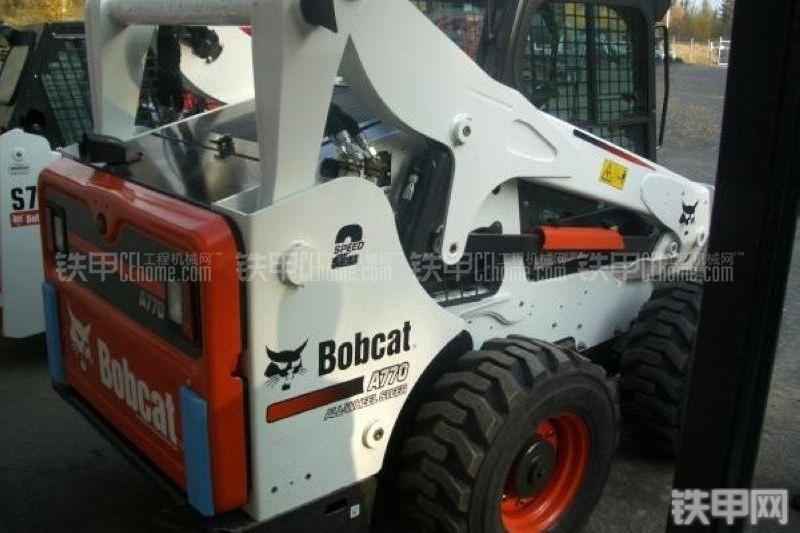 山猫A770四轮转向滑移装载机整机外观