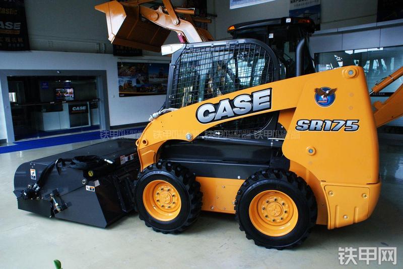 凯斯SR175滑移装载机整机外观