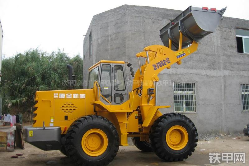 厦金机械XJ951-II装载机整机外观