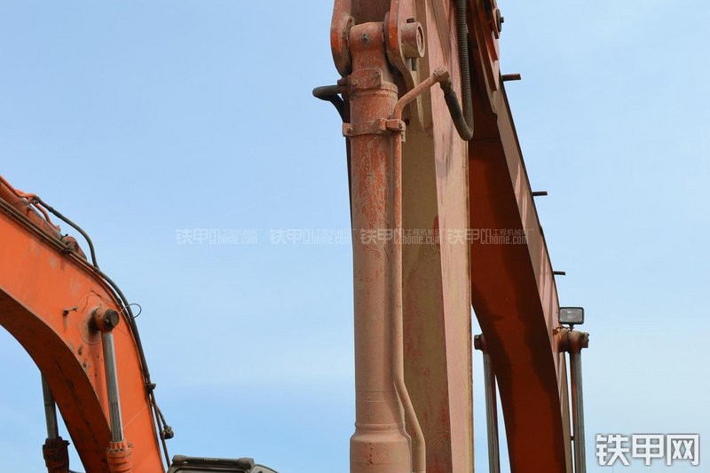 日立ZX240-3进口挖掘机局部