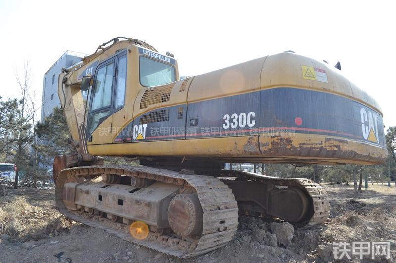 卡特彼勒330C挖掘机整机外观