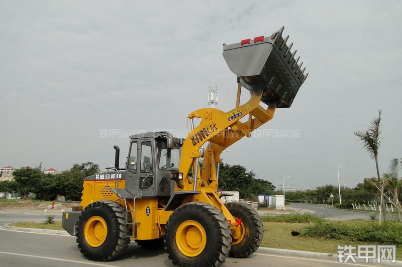 厦金机械XJ953大力士装载机整机外观