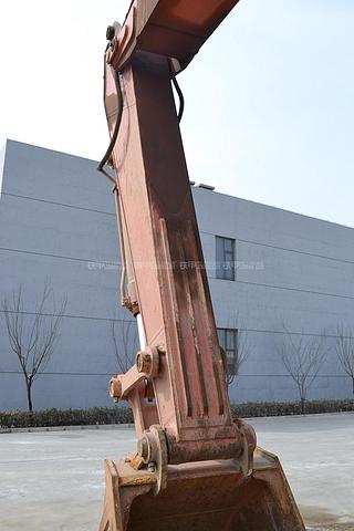 日立ZX240-3进口挖掘机局部