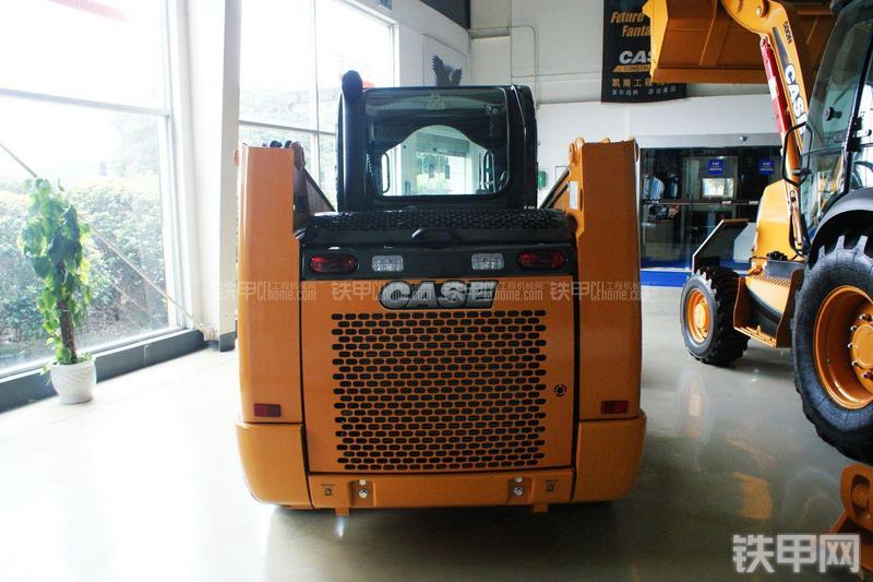 凯斯SR175滑移装载机整机外观