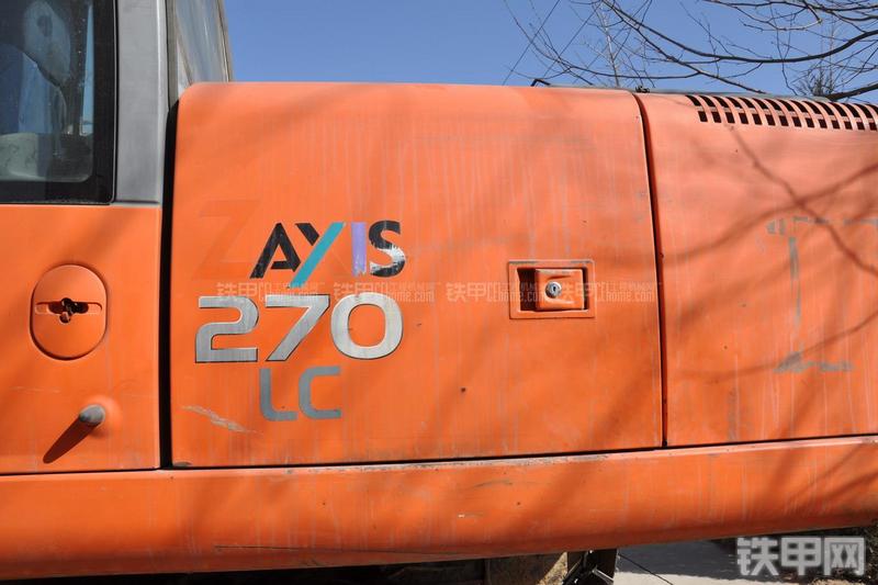 日立ZX240LC-HHE挖掘机局部