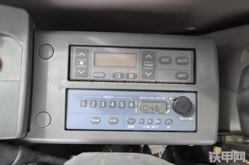 日立ZX330—3挖掘机局部