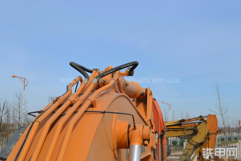 凯斯CX360B挖掘机局部