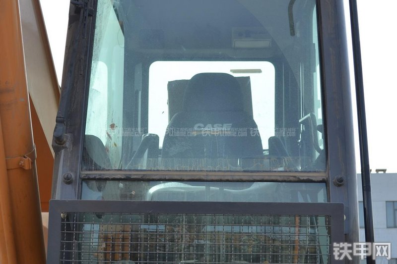 凯斯CX360B挖掘机局部