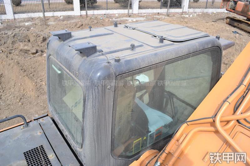 凯斯CX360B挖掘机局部