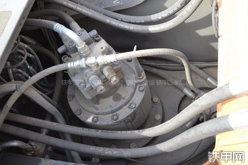 凯斯CX360B挖掘机局部