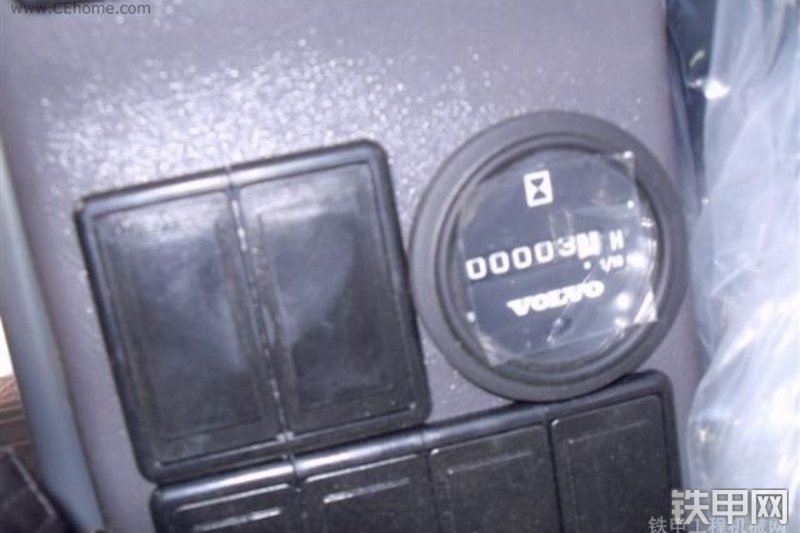 沃尔沃EC240B-Prime挖掘机局部