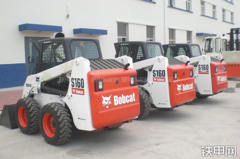 山猫S160滑移装载机其他