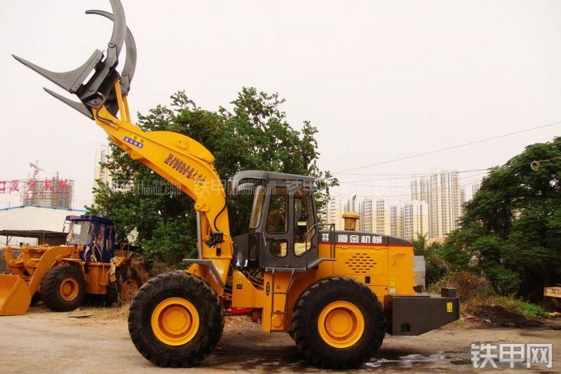 厦金机械XJ953J-L夹木机装载机整机外观