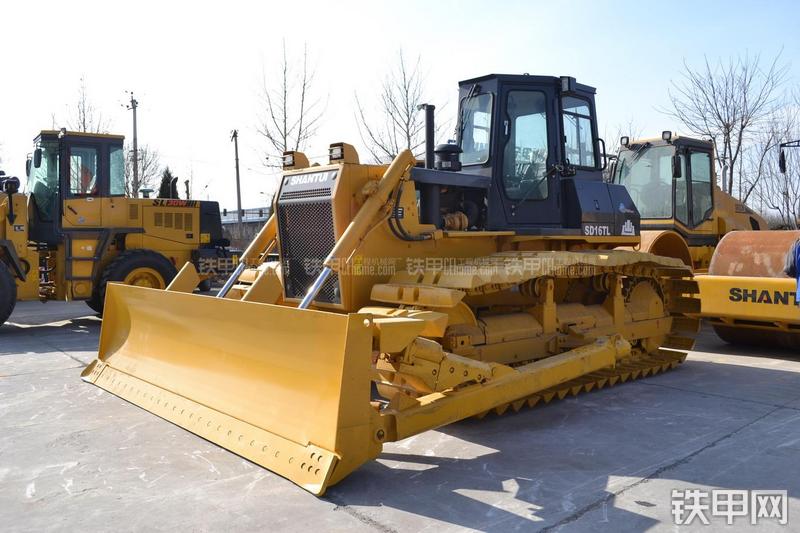 山推SD16TL机械超湿地型推土机整机外观