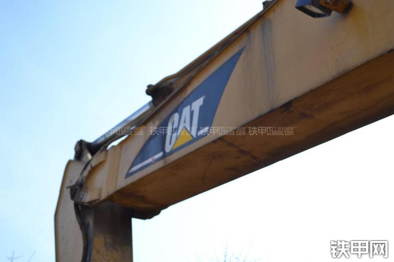 卡特彼勒325B挖掘机局部