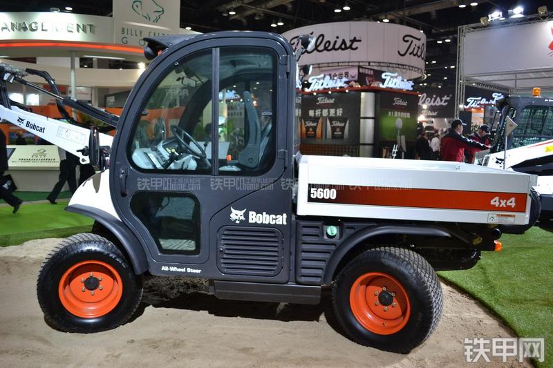 山猫5600多功能工具车整机外观