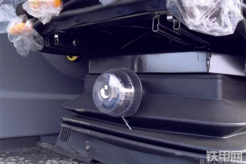 沃尔沃EC240B-Prime挖掘机局部