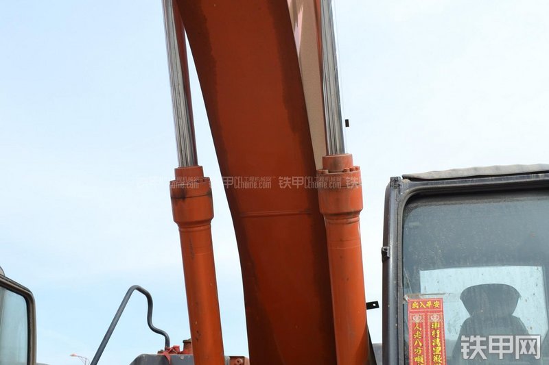 日立ZX240-3进口挖掘机局部