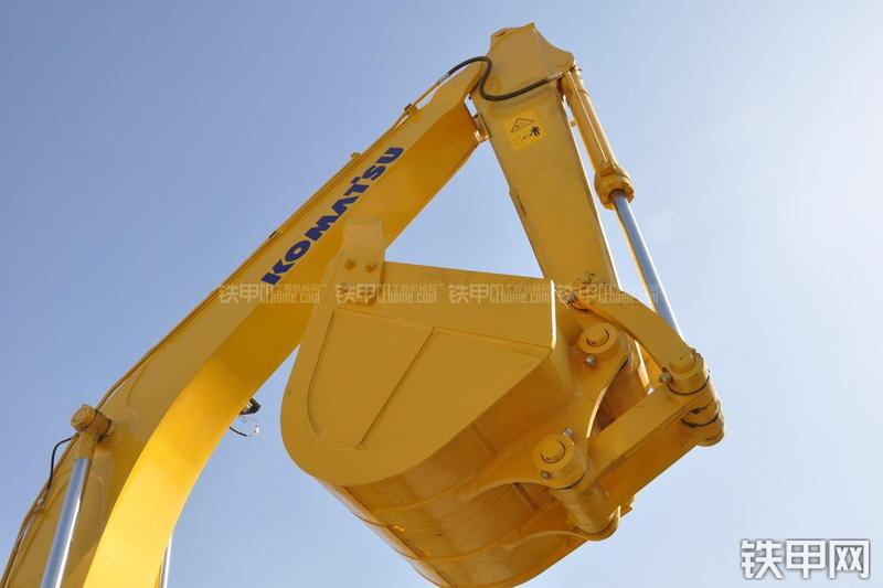 小松PC110-7挖掘机局部