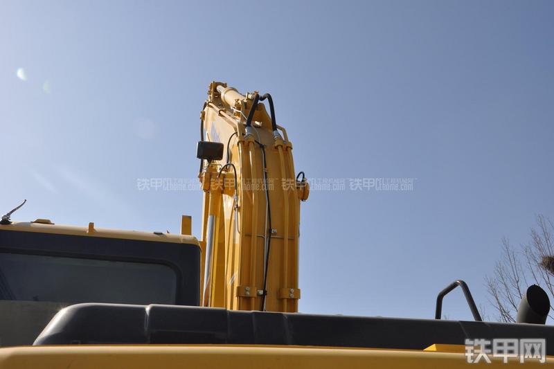 小松PC110-7挖掘机局部