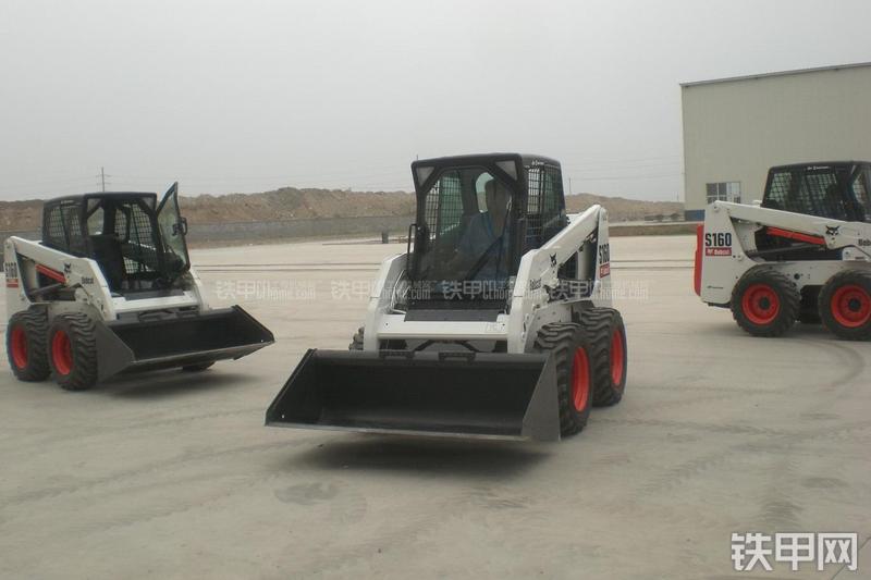 山猫S160滑移装载机其他