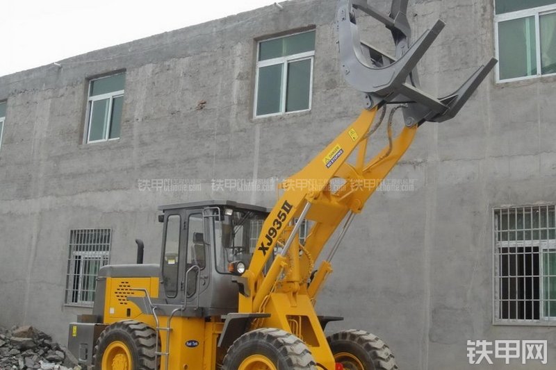 厦金机械XJ935IIJ夹木机装载机整机外观