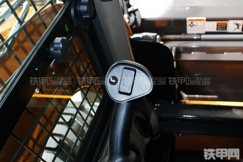 凯斯SR175滑移装载机局部