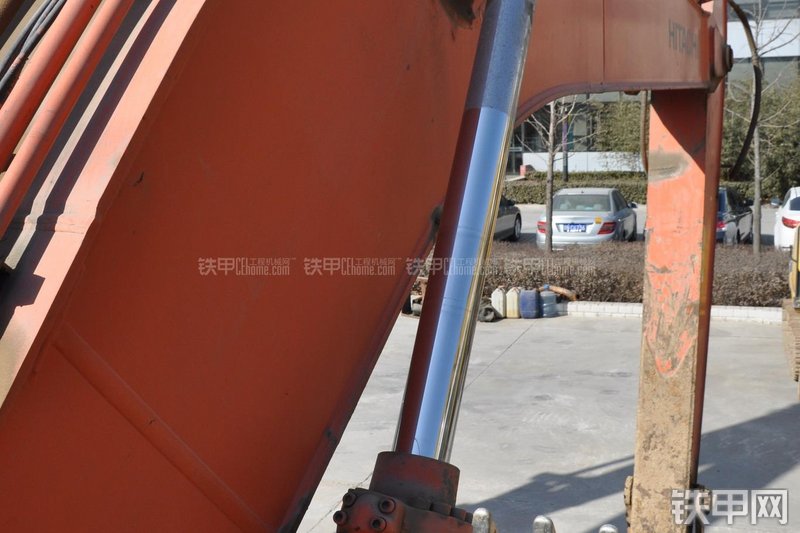 日立ZX240LC-HHE挖掘机局部