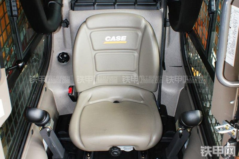 凯斯SR175滑移装载机局部