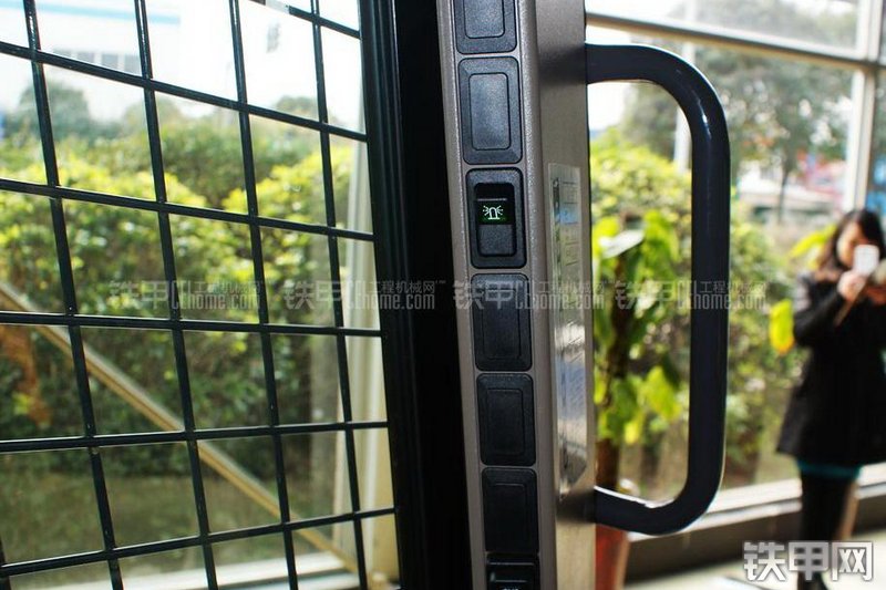 凯斯SR175滑移装载机局部