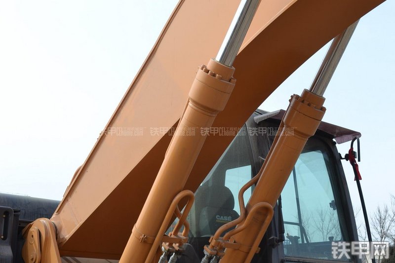 凯斯CX360B挖掘机局部