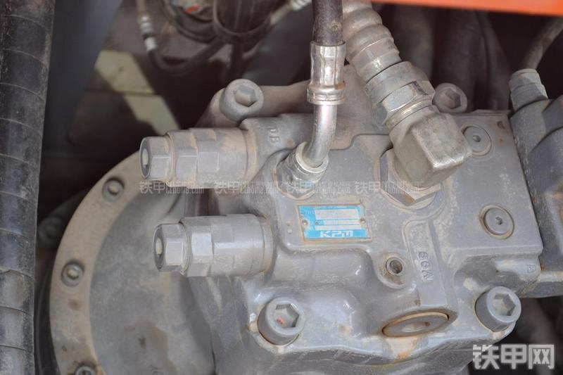 日立ZX330—3挖掘机局部