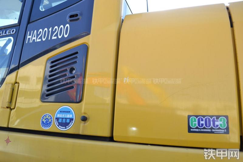 小松PC200-8N1挖掘机整机外观