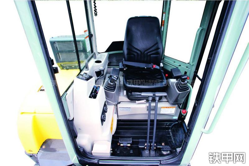 洋马Vio55-5B挖掘机局部