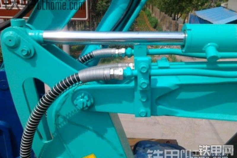 石川岛IHI-17VX挖掘机局部