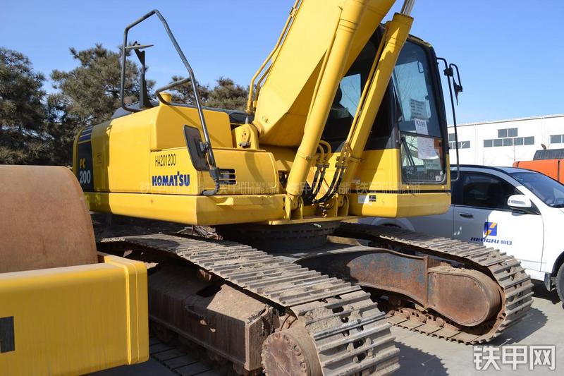 小松PC200-8N1挖掘机整机外观