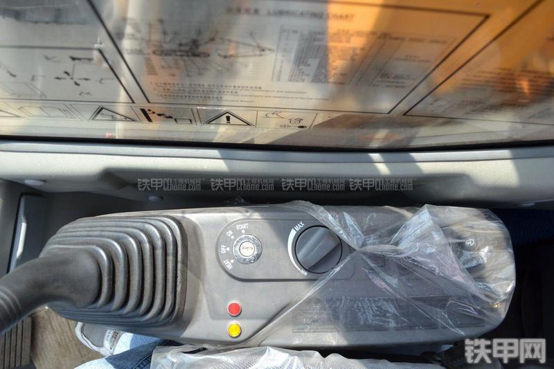 三一重工SY135C-8挖掘机局部