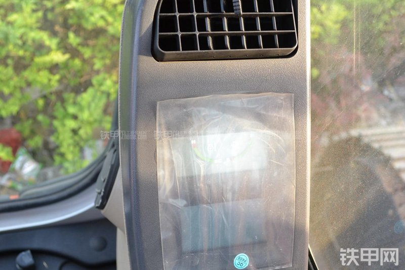 迪万伦DH215-9挖掘机局部