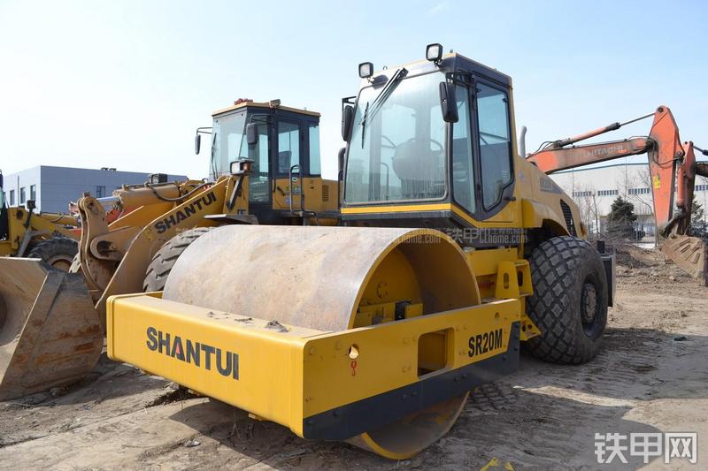 山推SR20M压路机整机外观