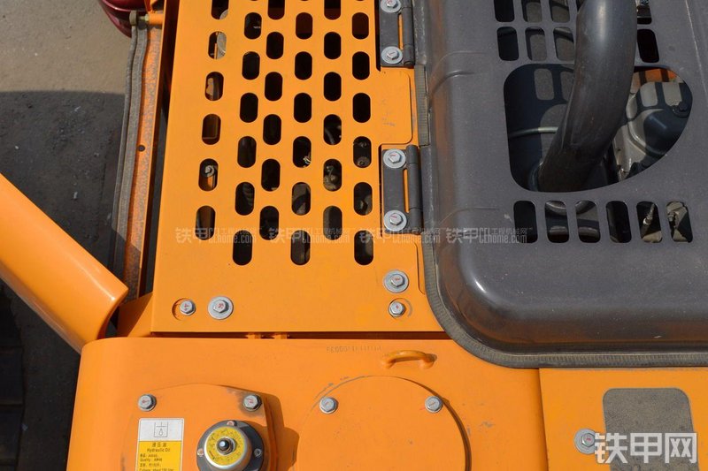 三一重工SY135C-8挖掘机局部