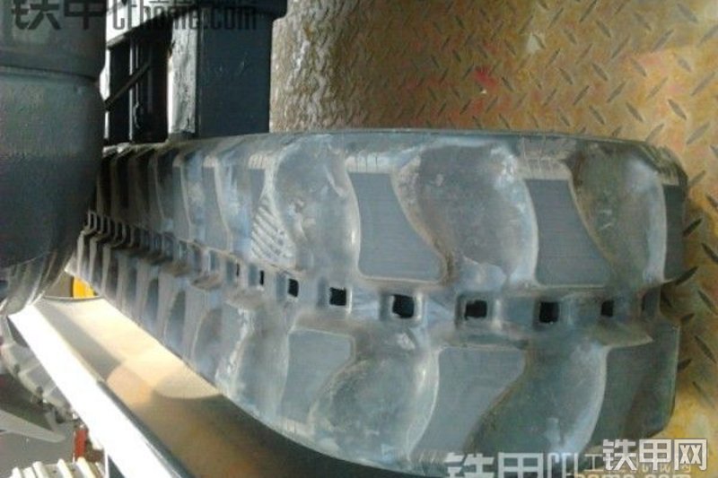 石川岛IHI-17VX挖掘机局部