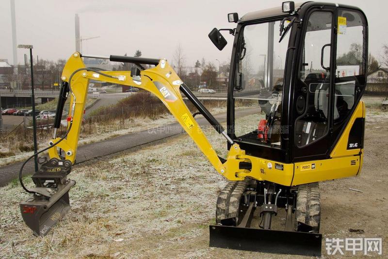 卡特彼勒301.4C挖掘机整机外观