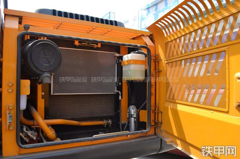 三一重工SY135C-8挖掘机局部