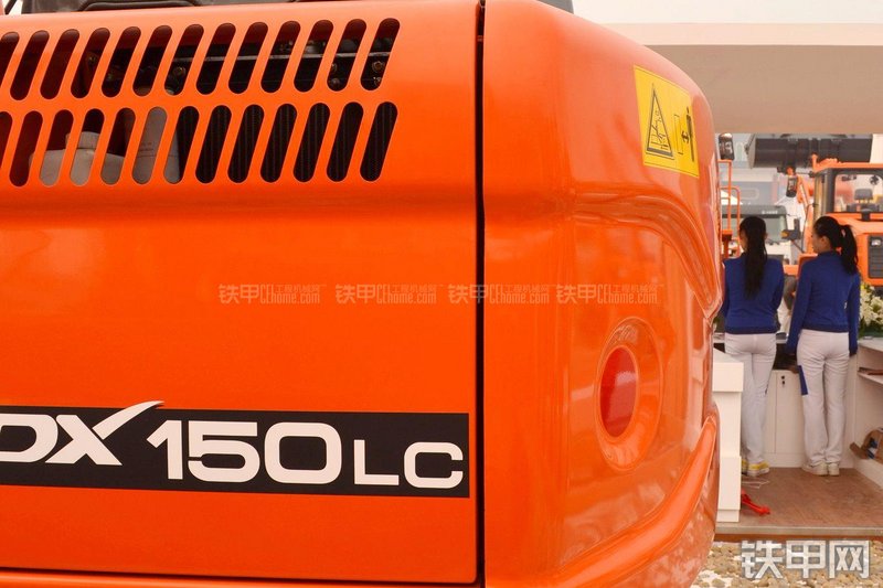 迪万伦DX150LC挖掘机局部