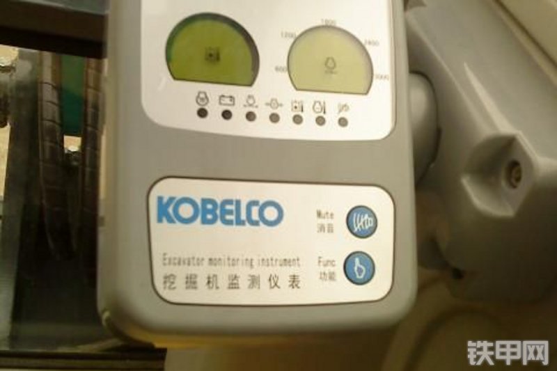 神钢SK60-C挖掘机局部