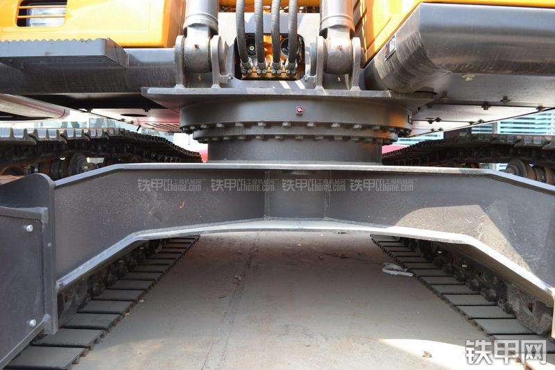 三一重工SY135C-8挖掘机局部