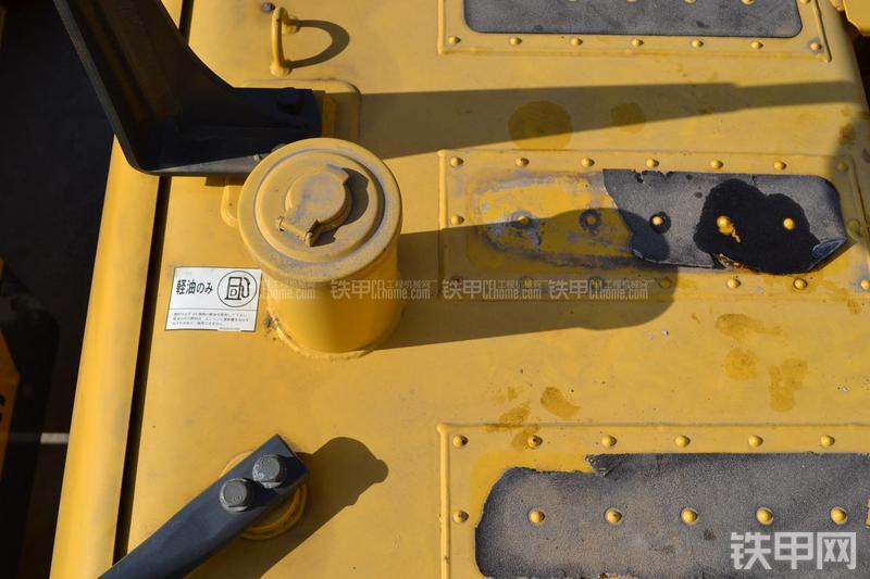 小松PC200-8N1挖掘机局部