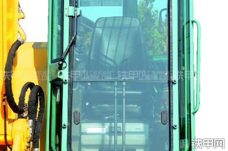 洋马SV100-1挖掘机局部