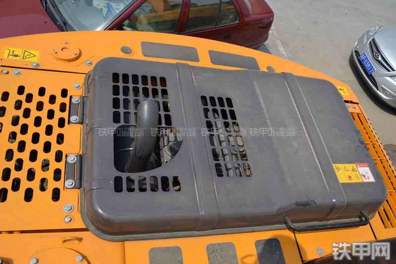 三一重工SY135C-8挖掘机局部